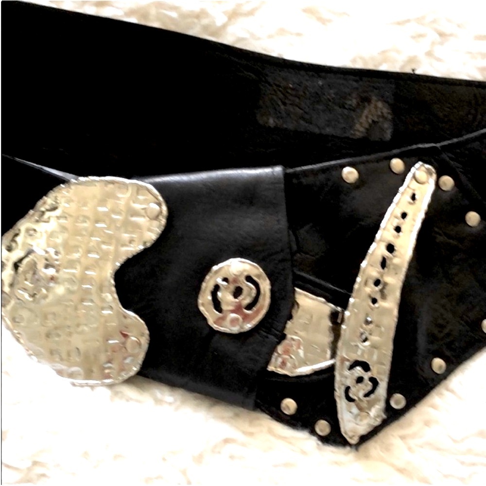 BELT BLACK HANDMADE ARTSY LEATHER LIKE SILVER HEART BELT - Picture 3 of 11